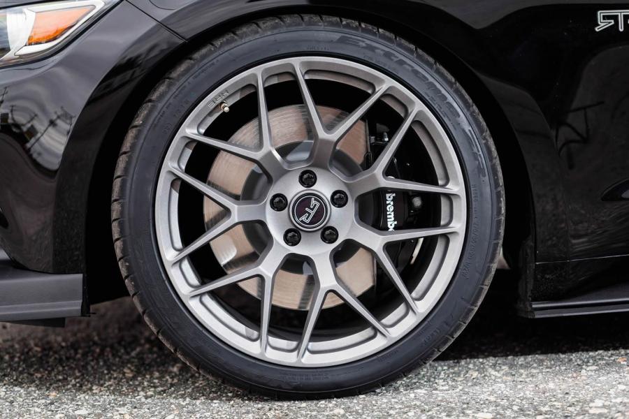  Ford Mustang RTR 2015 года  (фото 10 из 15)